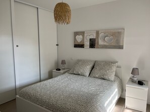 Room - Fully Equipped Apartment in Mimizan Plage (Mimizan)