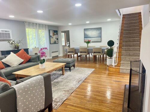 New York’s best\-kept secret\ Escape 4 Bedrooms retreat in Atlantic Beach