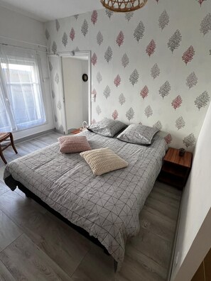 Iron/ironing board, WiFi, bed sheets - Vrbo Property (Évaux-les-Bains)