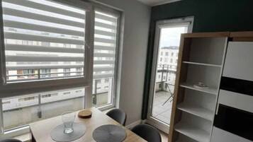 Appartement Classique, vue ville | Restauration