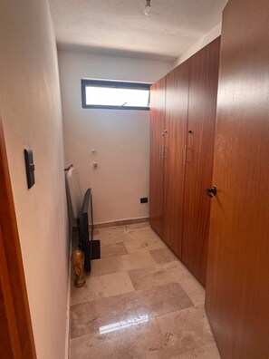 Interior - Luxury beachfront apartment on the Costa Dorada, Chicxulub. (Chicxulub)