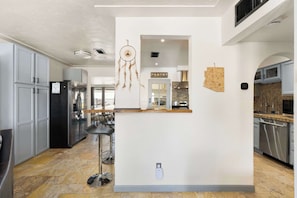 Fridge, microwave, oven, dishwasher - Sunny Phoenix 3BR Home with Private Pool (Phoenix)