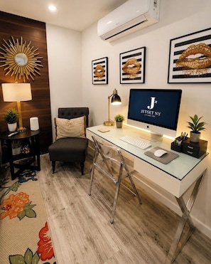 Interior - Cozy 1-bedroom studio in welcoming North Miami Beach with AC (North Miami Beach)