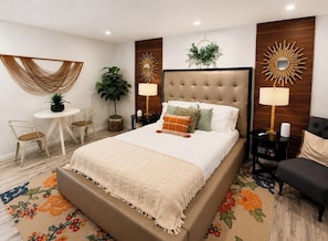 Room - Cozy 1-bedroom studio in welcoming North Miami Beach with AC (North Miami Beach)