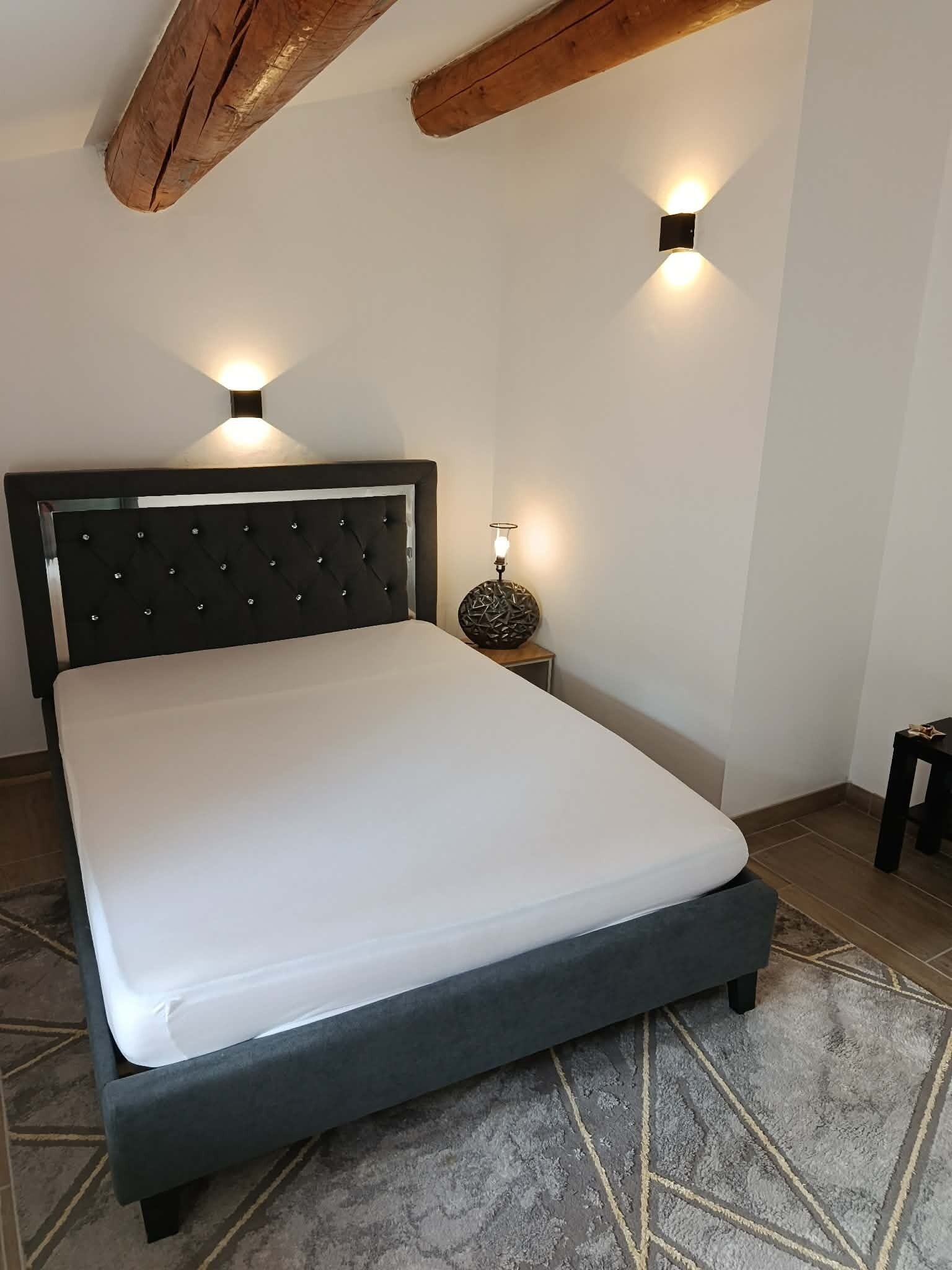 Acceso a internet y ropa de cama 