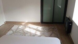 2 bedrooms, Internet