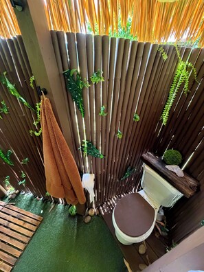 Bathroom - Luxury Tropical Oasis, Jungle Suite, Jacuzzi & Outdoor Kitchen (Hollywood)