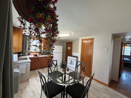 Private apartment suite in Omaha!