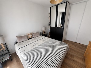 1 Schlafzimmer, Bügeleisen/Bügelbrett, Internetzugang
