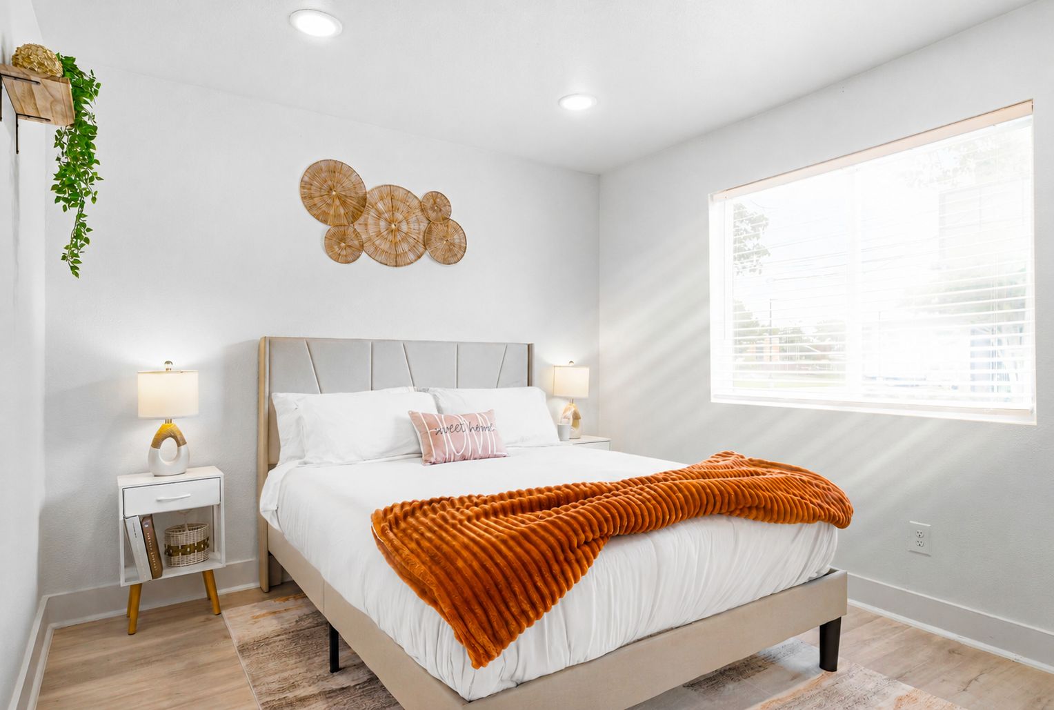 1 bedroom, desk, iron/ironing board, WiFi (free)