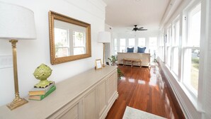Habitación de lujo doble, 1 cama de matrimonio grande, baño privado | Interior