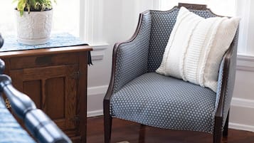 Chambre luxueuse double, vue sur la ville | Intérieur