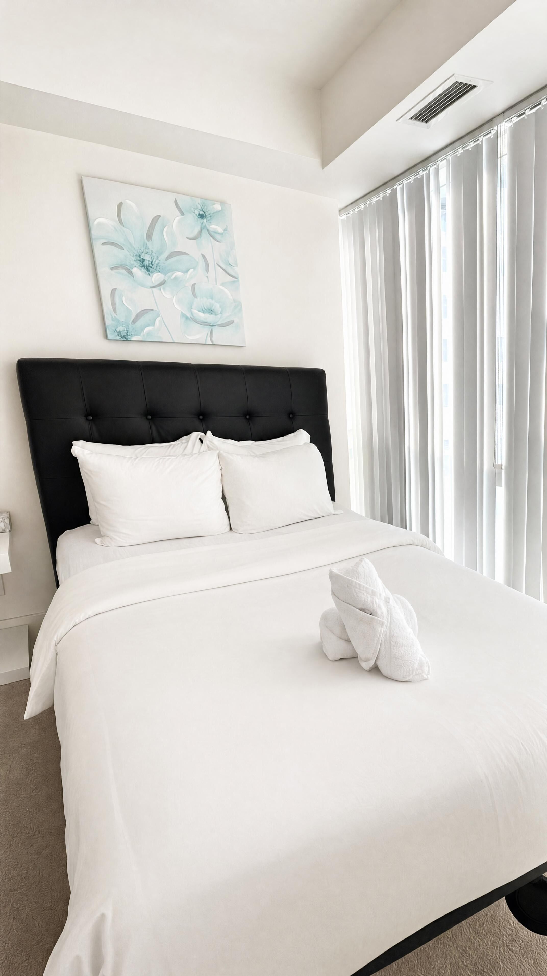 Suite Deluxe, 2 grands lits, non-fumeur, salle de bain privée | Rideaux d’obscurcissement, fer et planche à repasser