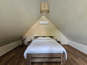 Iron/ironing board, free WiFi, bed sheets - Vrbo Property (Bénifontaine)