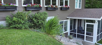 Lakeview Hideaway