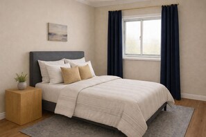 2 bedrooms, free WiFi, bed sheets - Bay City Spacious 2BR Retreat Near Parks, Shopping & Restaurants (Bay City)