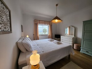 Room - Vrbo Property (Amoreira)