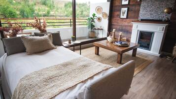 1 bedroom, desk, iron/ironing board, free WiFi