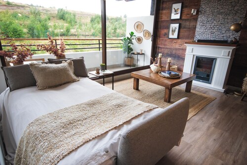 Private Terrace with Wellness Studio & Fireplace
