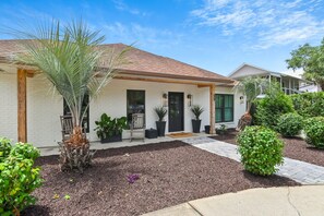 Exterior - Hail to the Beach on West 30A | Private Pool | Golf Cart | Walk to Beach (Santa Rosa Beach)