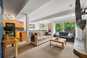 TV, fireplace - Bluebird Base | Ski-in/Out | Resort Access | BBQ (Panorama)