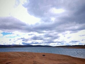 Miscellaneous - The Frosty Trout - Lakeside Snowy Mts Tiny House (Braemar Bay)