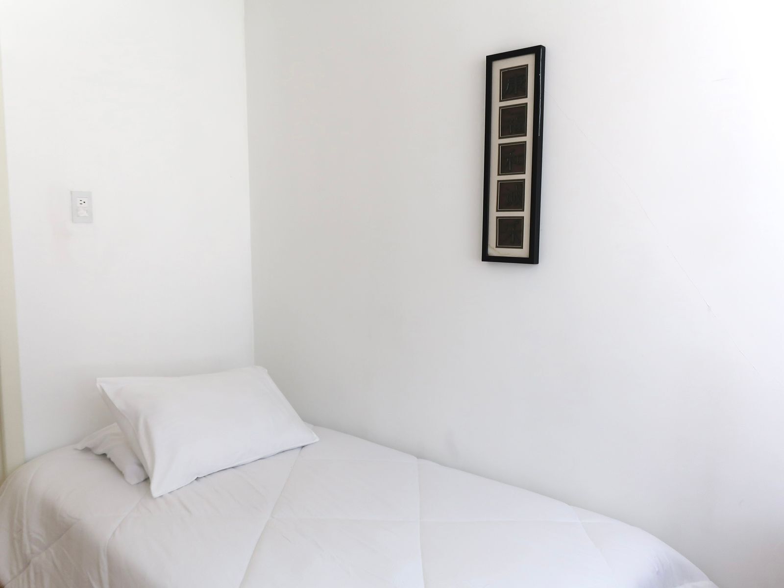 1 camera, Wi-Fi, lenzuola