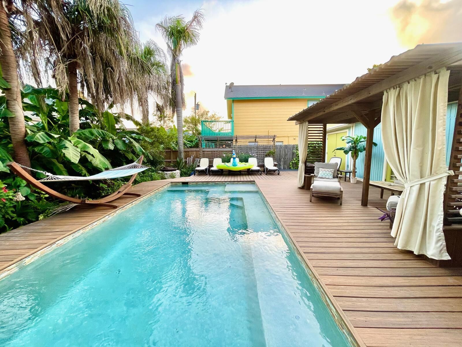 Piscine extérieure