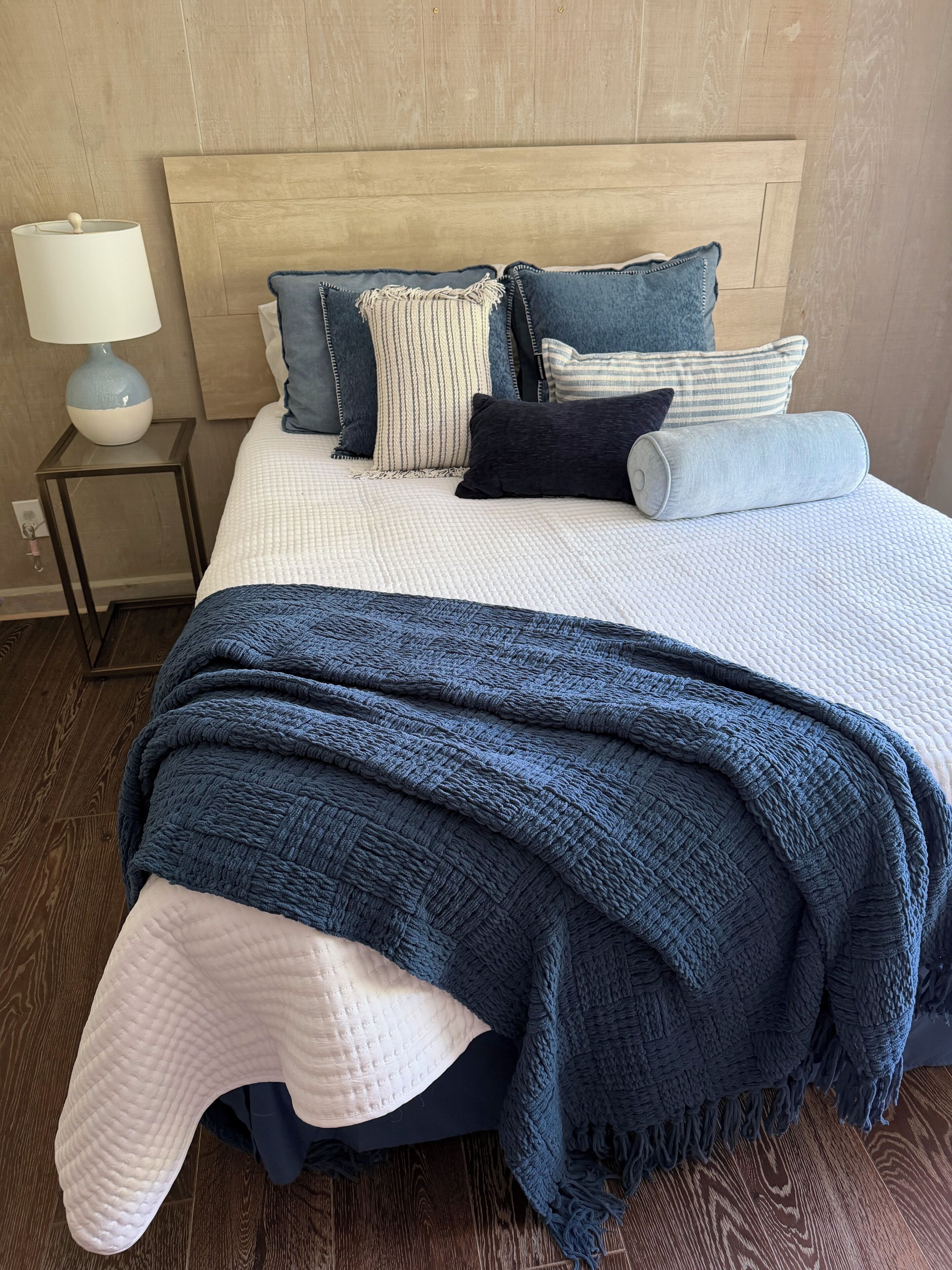 3 bedrooms, WiFi (free), bed sheets