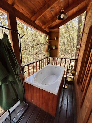 Outdoor spa tub - Casita Anna de GEstores (Huasca De O campo)