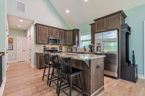 Coffee/tea maker, fridge, microwave, oven - Peace On The Porch | Ellijay, GA (Gilmer County)