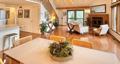 Golf days, game room/pool passes/coffee bar at Fairway Vista on the 2nd fairway.