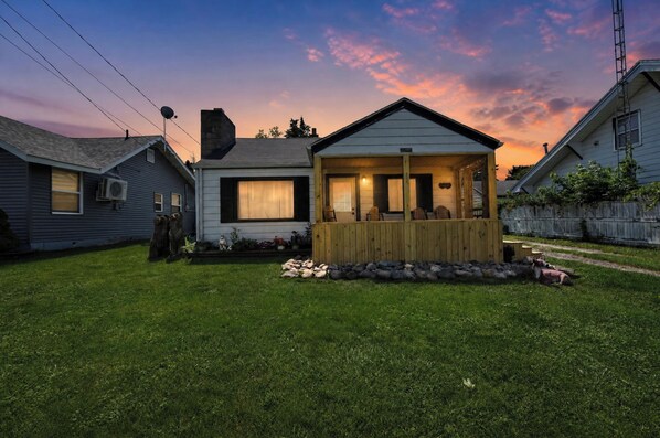 Exterior - Houghton Lake Heights Cabin:  Houghton Lake Access-Sleeps 5 (Houghton Lake)