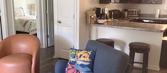 Cozy and Chic 3 bedroom house close to WEC,OBS,HITS