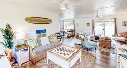 Relaxing Dog-Friendly Pahoa Home Near Beaches with Shared Pool