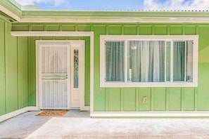 Exterior detail - Settle In for a Restful Pahoa Stay with Room to Breathe (Pahoa)