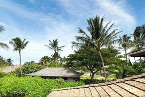 Property grounds - Sunny Mauna Lani Getaway with Lanai, Pools & Amenities Galore (Kamuela)