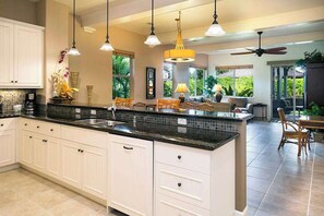 Interior - Sunny Mauna Lani Getaway with Lanai, Pools & Amenities Galore (Kamuela)