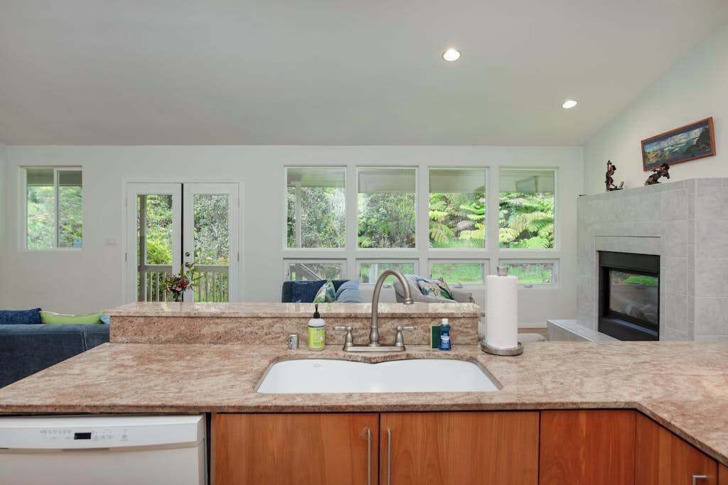 *New* Fall $Ale Volcano Village Comfort Minutes From Kīlauea Adventures - Volcano, HI
