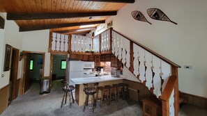 Private kitchen - Cozy, pet friendly, mountain getaway with AC in peaceful Bartlett (Bartlett)