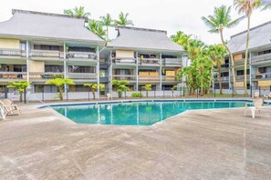 Pool - Settle Into a Hilo Condo with Water View, Private Lanai & Kitchen (Hilo)