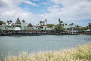 Exterior - Take In Mountain & Lake Views with On-Site Golf, Pool & Fitness (Waikoloa Village)