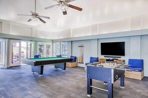Spielezimmer
