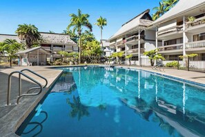 Pool - Stay in the Heart of Hilo in a Remodeled Condo with Pool & Lanai (Hilo)