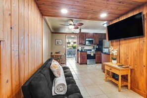 TV, offices - Stay in the Heart of Hilo in a Remodeled Condo with Pool & Lanai (Hilo)