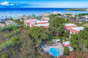 Exterior - Kona Town Mansions Beachside Condo w/ Pool, AC, BBQ, Kitchen- Walk to Activities (Kailua-Kona)