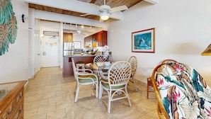 Unclassified image, 4 of 27, button - NEW Oceanfront Kona Condo Near Magic Sands Beach (Kailua-Kona)