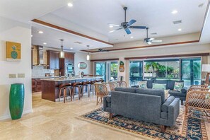 Interior - Tropical Beach-Close Kona Retreat with Pool & Lanai (Kailua-Kona)