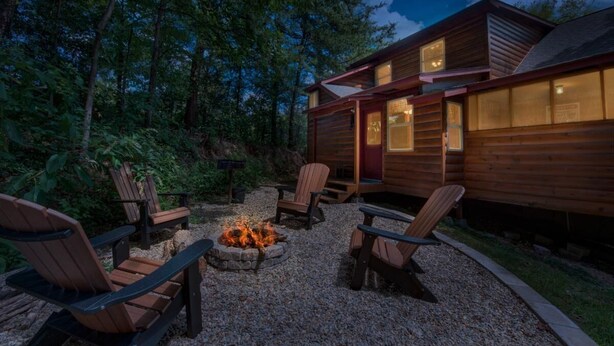 A cabin with a fire pit and outdoor seating. - Z - Bear Crossing (Sevierville)