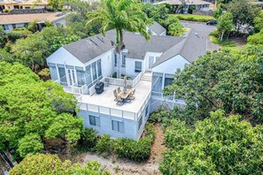 Exterior - Gather the Group in a Spacious House with Pool Near the Golf (Waikoloa)